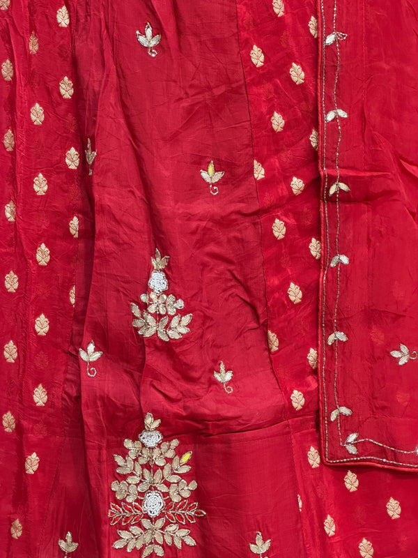 HO Silk Lehenga