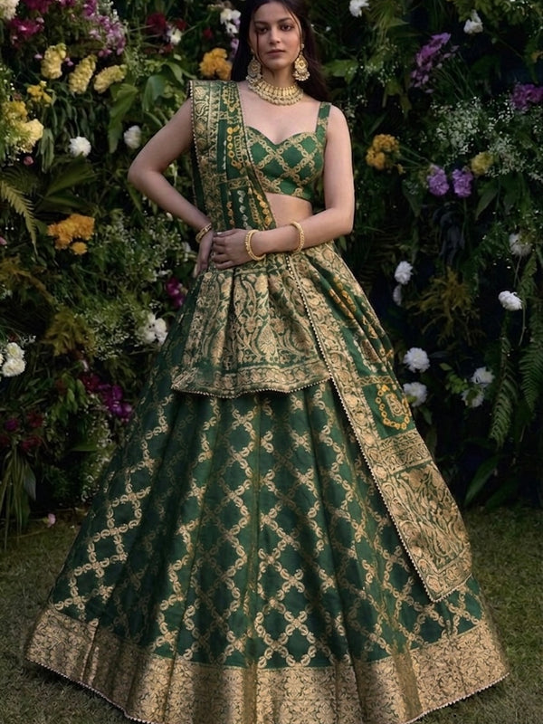 TAFETA SILK 24 KALI GHATCHOLA LEHENGA