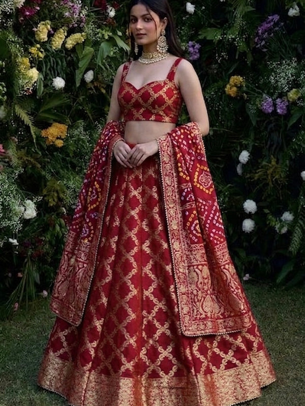 TAFETA SILK 24 KALI GHATCHOLA LEHENGA