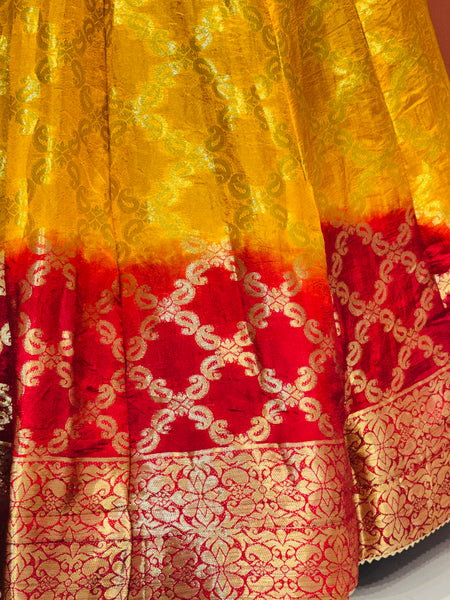 TAFETA SILK 24 KALI GHATCHOLA LEHENGA