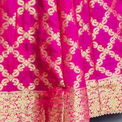 TAFETA SILK 24 KALI GHATCHOLA LEHENGA