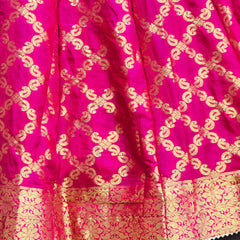 TAFETA SILK 24 KALI GHATCHOLA LEHENGA