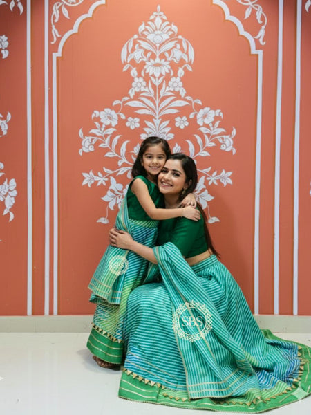 MOTHER DAUGHTER LEHENGA COMBO
