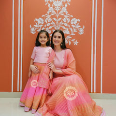 MOTHER DAUGHTER LEHENGA COMBO