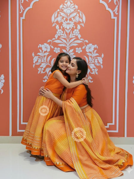 MOTHER DAUGHTER LEHENGA COMBO