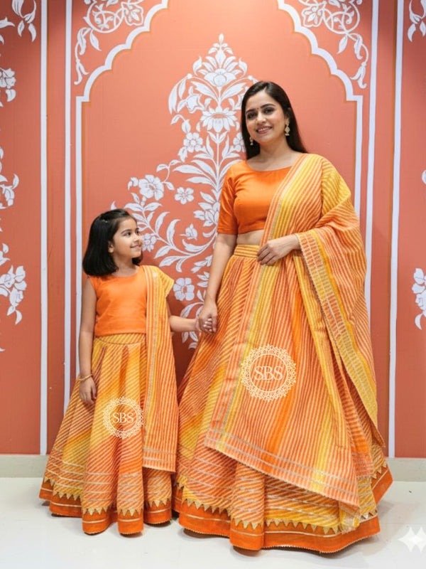 MOTHER DAUGHTER LEHENGA COMBO