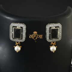 Jadau Pearl Kundan Necklace Set