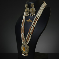 Jadau Pearl Kundan Necklace Set