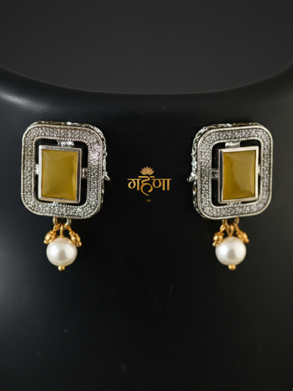 Jadau Pearl Kundan Necklace Set