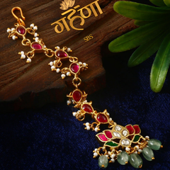 Kundan Maang Tika