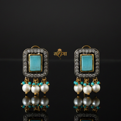Jadau Pearl Kundan Necklace Set