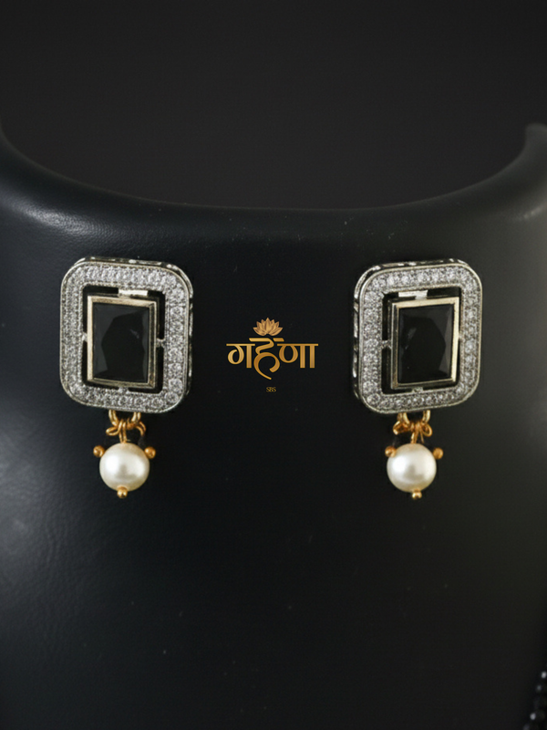 Jadau Pearl Kundan Necklace Set