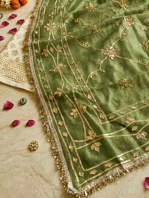 Cosmos Tissue Kacchi patti Jal Saree