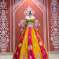 Mayra Lehenga