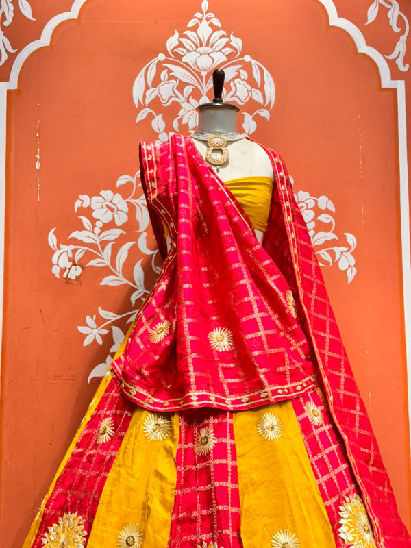 Mayra Lehenga