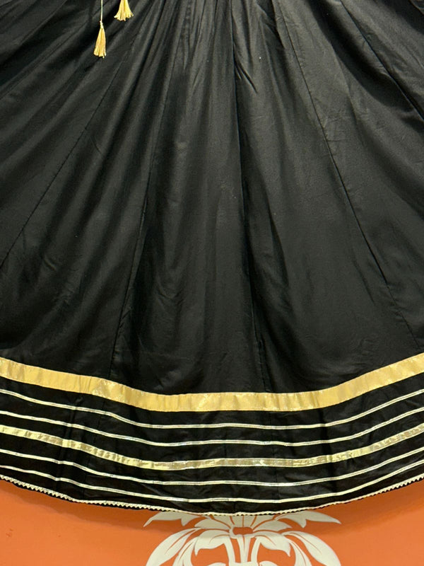 GARBA DANDIYA SKIRTS FOR NAVRATRI WITH UNSTITCHED BLOUSE