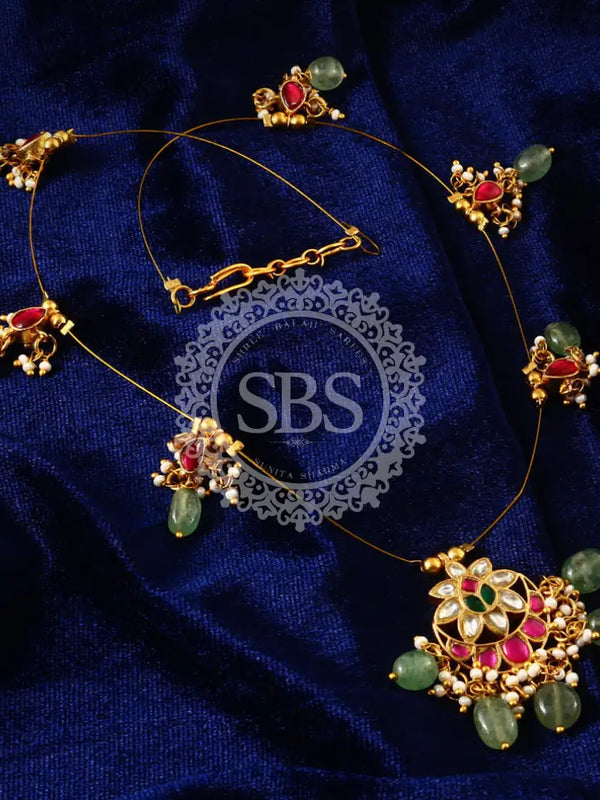 American Emerald Kundan Necklace Set Jewellery