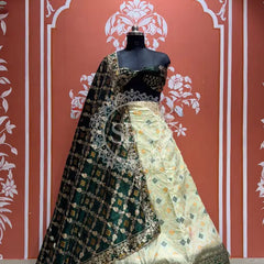 BANARSI GHATCHOLA LEHENGA Green & White / Free Size