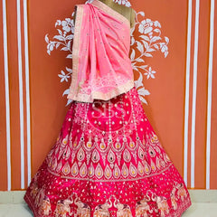 BANARSI ZARI HANDWORK LEHENGA Pink & Red / Free Size