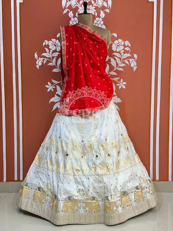BANARSI ZARI HANDWORK LEHENGA Red & White / Free Size