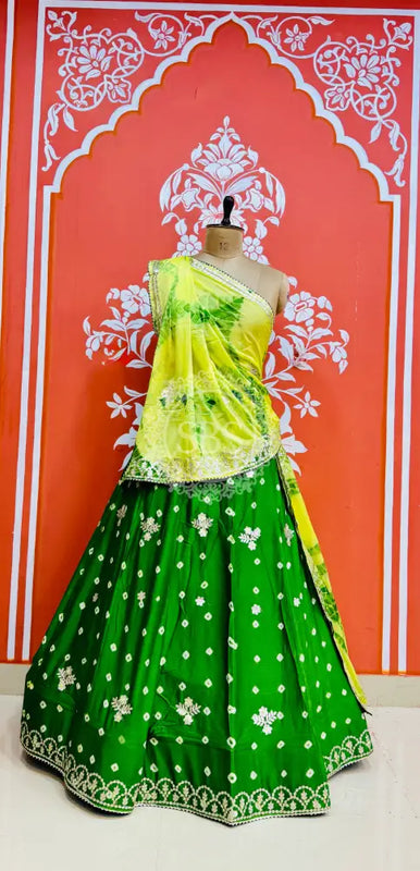 BHANDEJ GOTA PATTI CHINON LEHENGA Green / Free Size