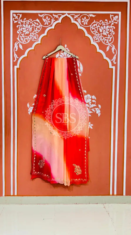 BOX DIE PURE CHIFFON MACHINE WORK SAREE Red & White / Free Size