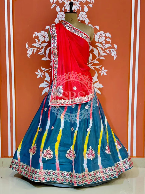 CHINON AARI GOTA PATTI WORK LEHERIYA LEHENGA Red / Free Size