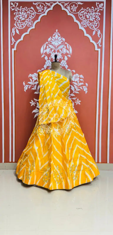 CHINON GOTA PATTI HANDWORK LEHERIYA LEHENGA Yellow / Free Size