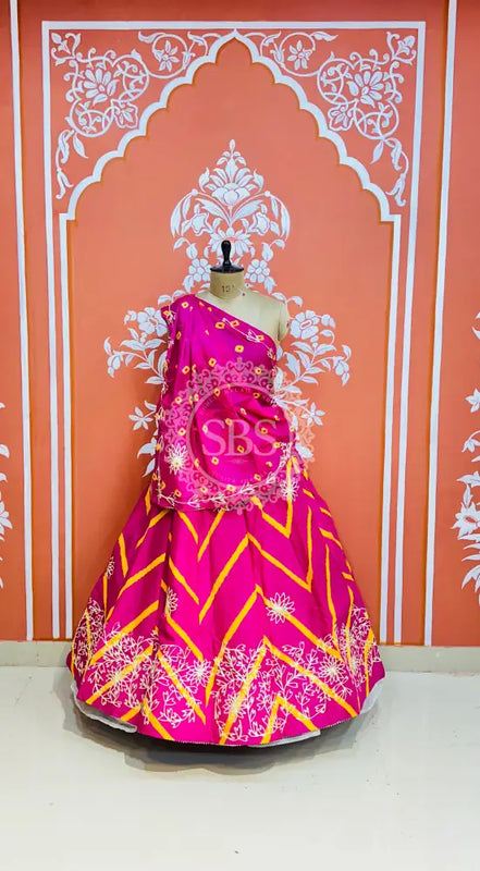 CHINON GOTA WORK LEHERIYA LEHENGA Pink / Free Size