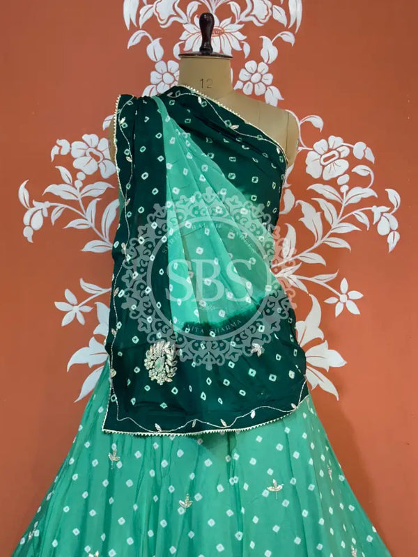 CHINON HANDWORK BHANDEJ LEHENGA Green / Free Size