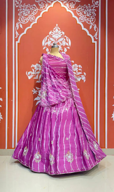 CHINON HANDWORK LEHERIYA LEHENGA