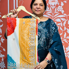 CHINON MANDALA BIG BOOTA SAREE Gold