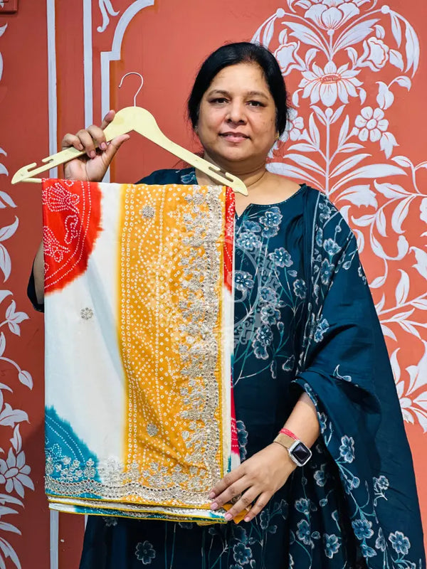 CHINON MANDALA BIG BOOTA SAREE Gold