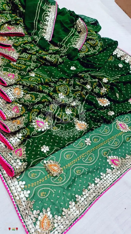 CHUNARI PEELIYA SAREE Green / Free Size