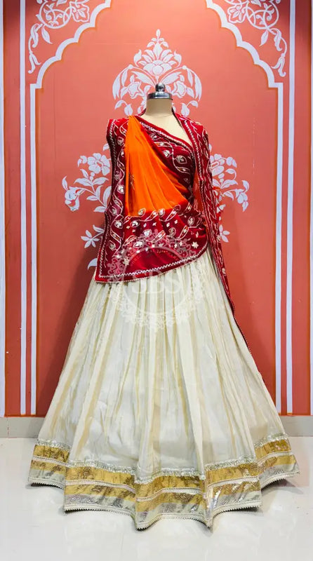 COSMOS TISSUE LEHENGA KACHI PATTI PELIYA DUPATTA Cream & Rust-Red / Free Size