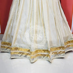 COSMOS TISSUE LEHENGA KACHI PATTI PELIYA DUPATTA Cream & Rust-Red / Free Size