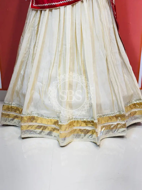 COSMOS TISSUE LEHENGA KACHI PATTI PELIYA DUPATTA Cream & Rust-Red / Free Size
