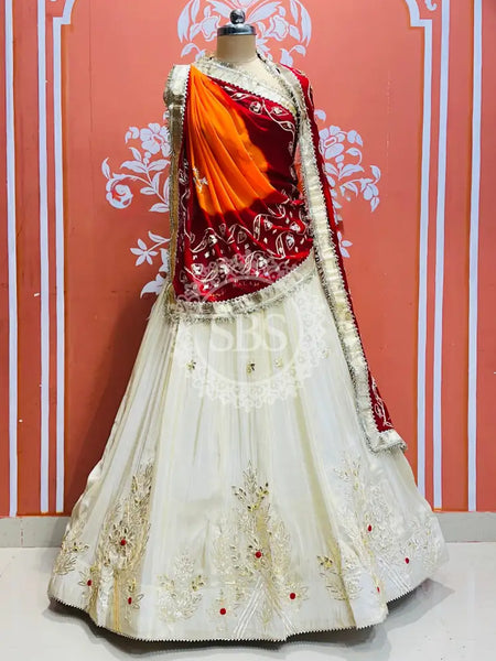 COSMOS TISSUE LEHENGA KACHI PATTI PELIYA DUPATTA Red / Free Size