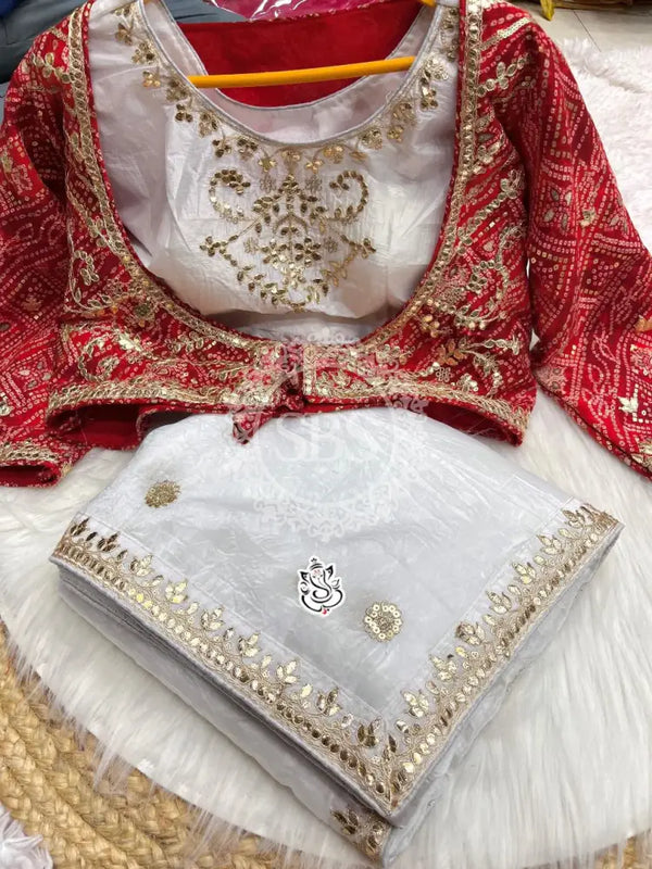 CRUSH GOLD SAREE WITH READY TO WEAR BLOUSE White / Free Size