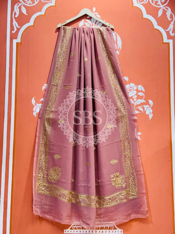 DARBARI GEORGETTE LEHERIYA SAREE Peach / Free Size