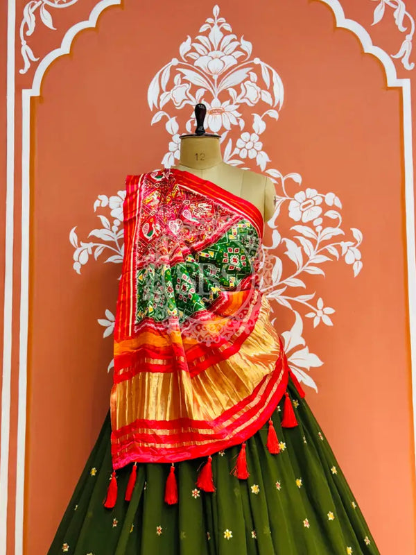 GEORGETTE EMBROIDERED LEHENGA WITH GAZI SILK DUPATTA