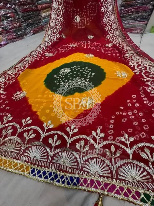 GEORGETTE SHADED MULTI BORDER SAREE Marron / Free Size