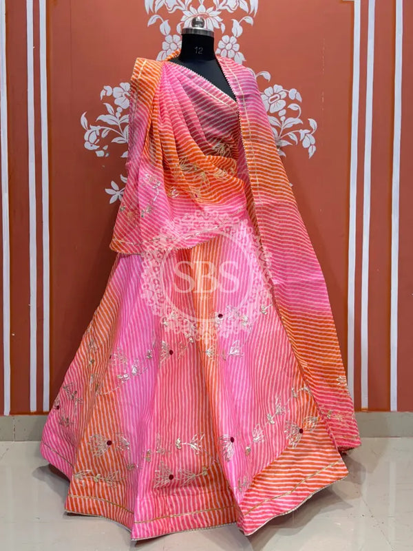 KACHI PATTI LEHERIYA KOTA DORIYA FLARED LEHENGA Pink / Free Size