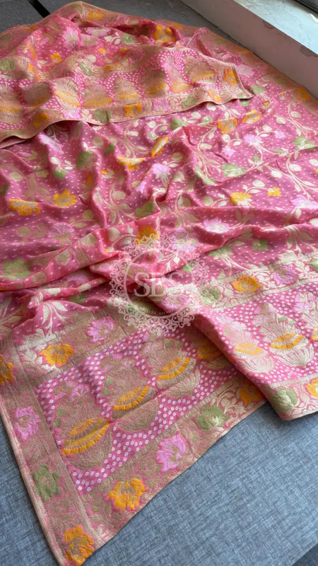 KHADDI GEORGETTE DUPATTA Light Pink / Free Size