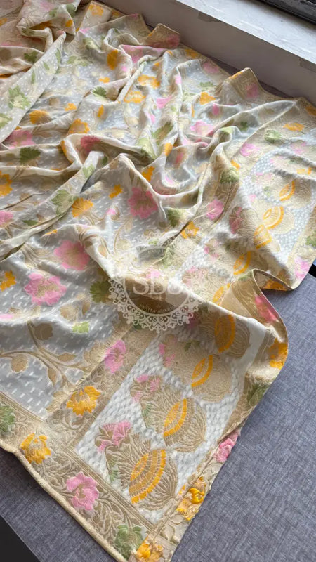 KHADDI GEORGETTE DUPATTA White / Free Size