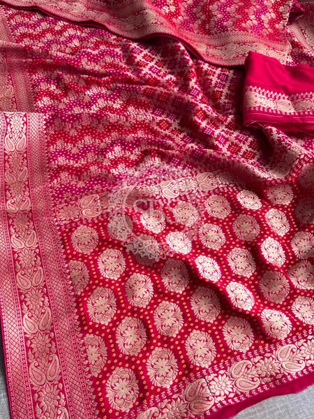 KHADDI GEORGETTE SAREE Rani / Free Size