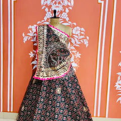 KOTA DORIYA GOTA PATTI LEHENGA Black / Free Size