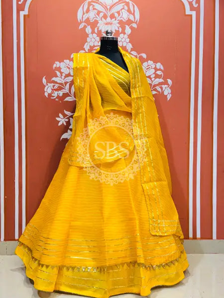 KOTA DORIYA MOTHRA LEHENGA Yellow / Free Size