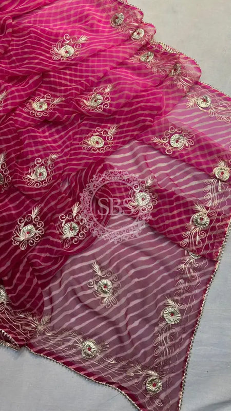 LEHERIYA VINTAGE BOOTE SAREE Pink / Free Size