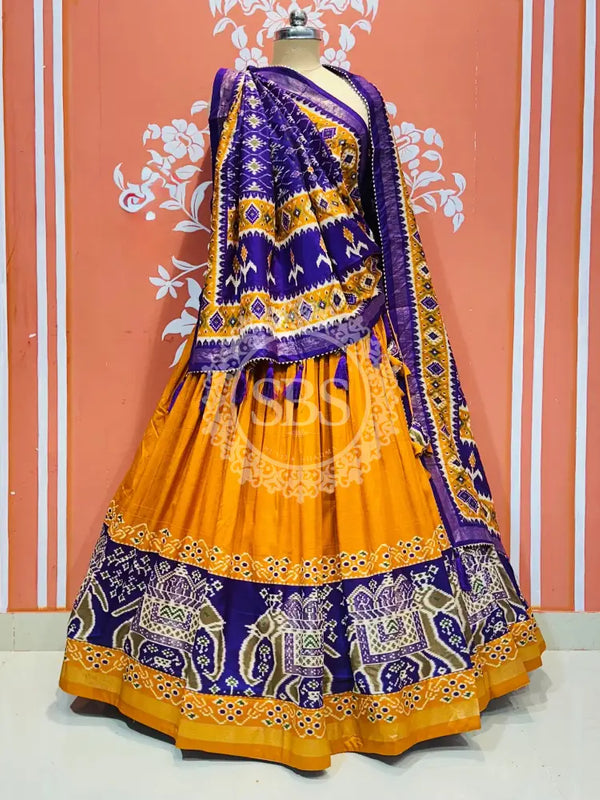 PICHWAI PRINT GUJRATI LEHENGA CHOLI Orange / Free Size